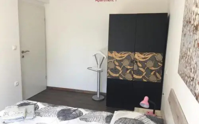 One-Bedroom Apartment in Banjol