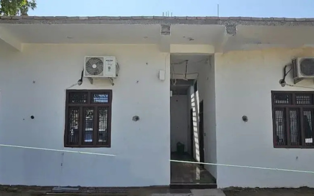 Vinayak Guest House
