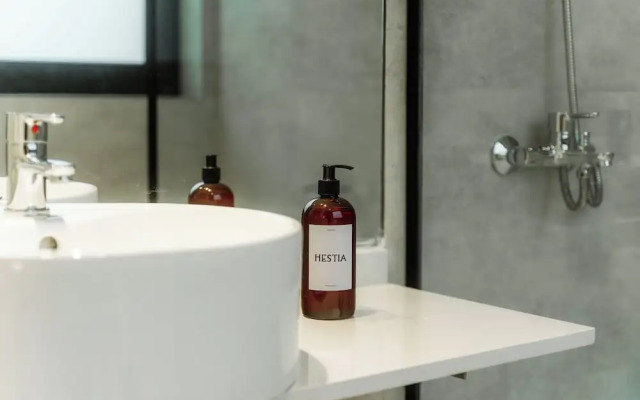 Hestia at Nuñez Vuelta de obligado 3000