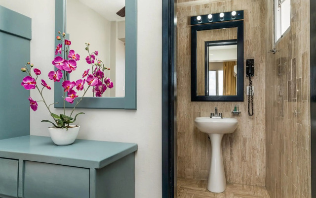 The Caribbean Sun Apart Suites