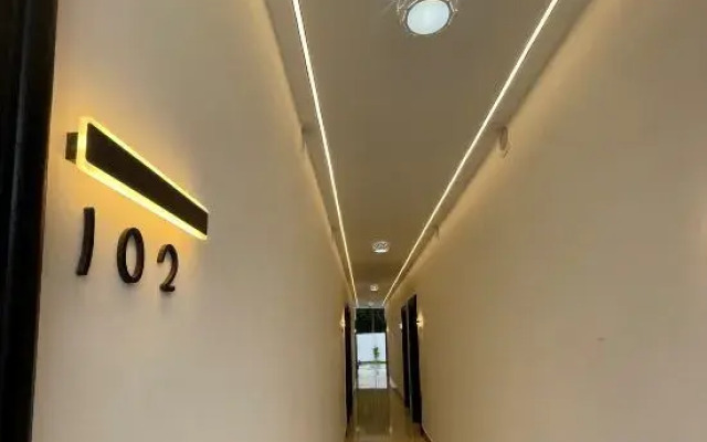 Autumn Resort Hotel