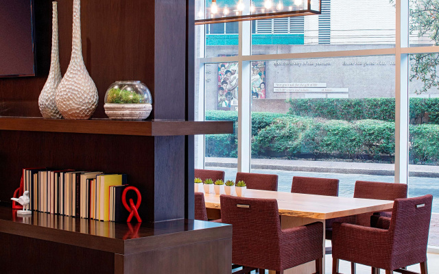 Hilton Garden Inn Downtown Dallas