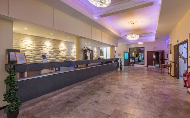 Rockingham Forest Hotel