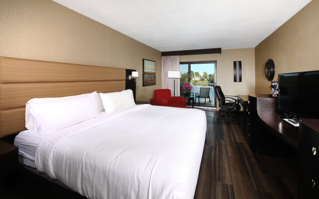 Holiday Inn Peterborough-Waterfront, ON by IHG