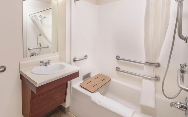 WoodSpring Suites Indianapolis Castleton