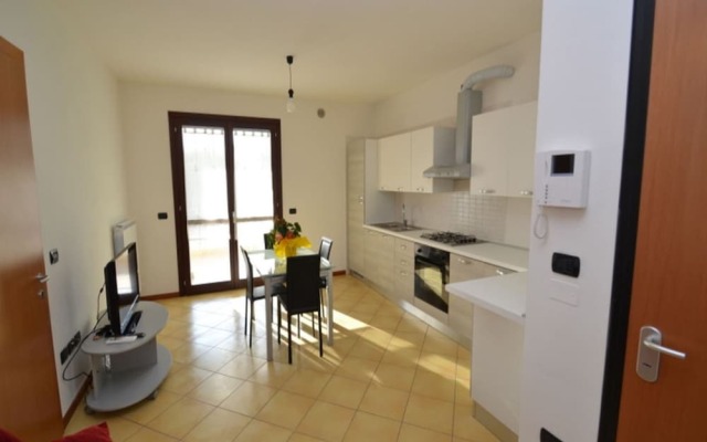 Spacious Apartment Close to the Beach - Beahost