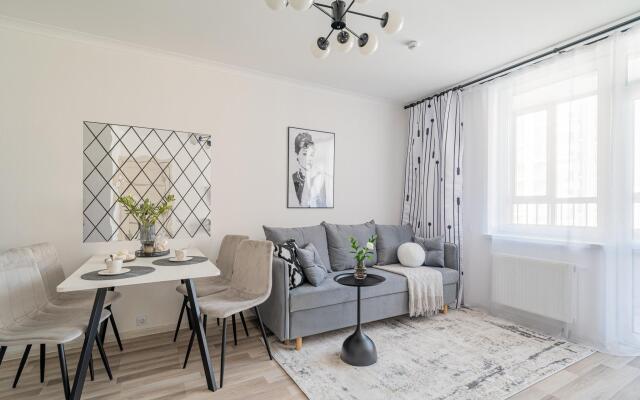 Лайт Апартаменты на улице Академика Парина 37А