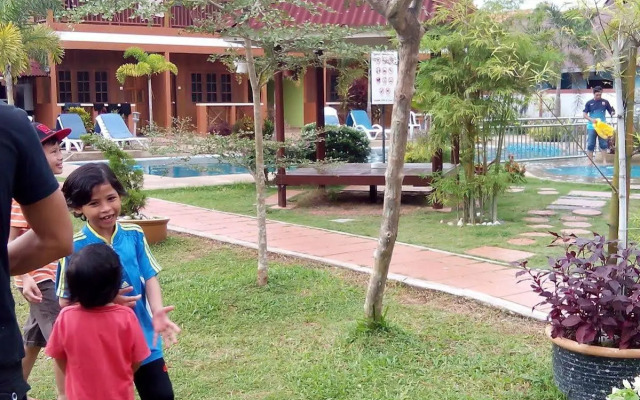 Purnama Beach Resort