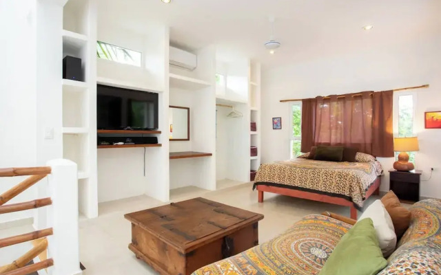 Mini Pini Birdwatching and Cenote Loft4 you Only
