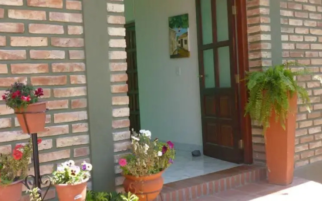 El Escondido Hostal