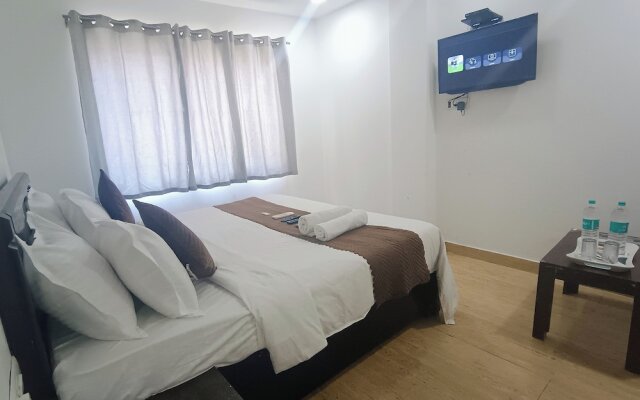 Hotel Crystel Residency