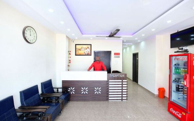 OYO 22332 Hotel Zs