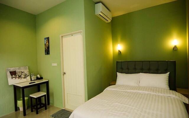 Khaoyai Station & Hotel