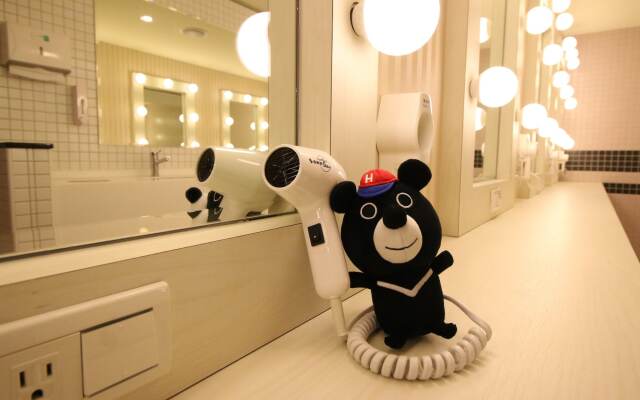 Heybear Capsule Hotel