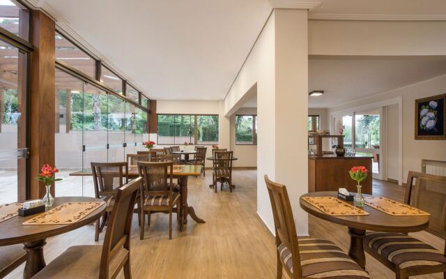 Hotel Monte Felice Bosque
