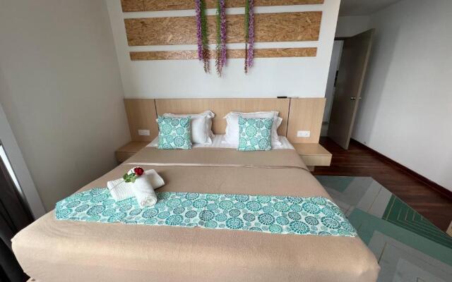 D'Gunduls Homestay Family Suite 2R 2B by DGH I-CITY