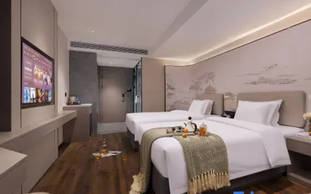 M.Plus Designer Hotel (Chengdu Longquanyi World Trade Plaza Branch)