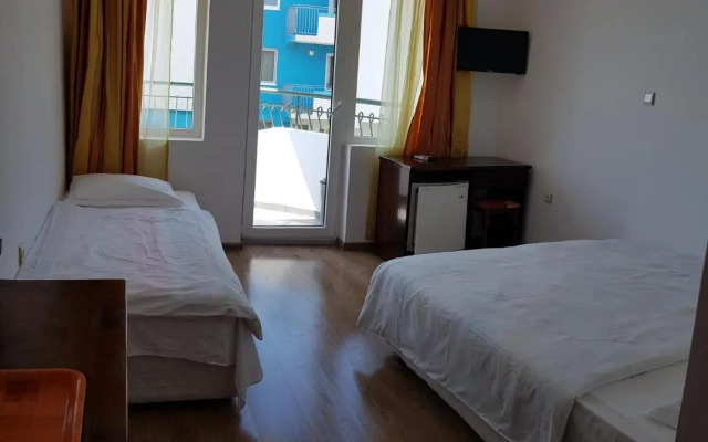 Sunny Island Obzor