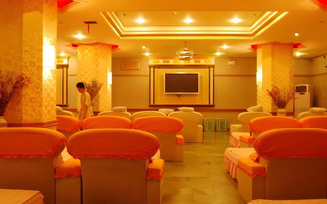 Chuanghui Business Hotel
