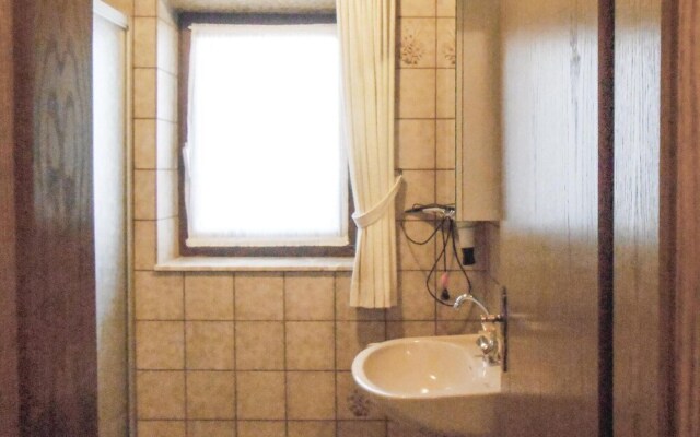 Awesome Apartment in Medebach-düdinghausen With 1 Bedrooms and Wifi
