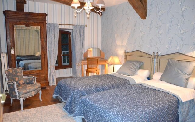 House With 3 Bedrooms in Le Blanc, With Enclosed Garden and Wifi