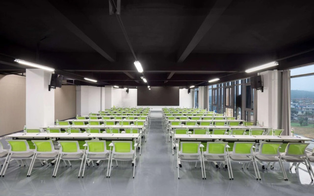 Hawthorn By Wyndham Jinghong Mengyang