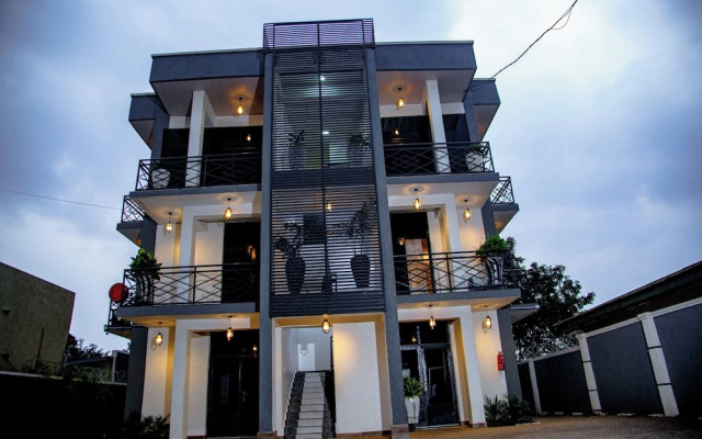 Inviting 8-bed House in Kigali Near rbd