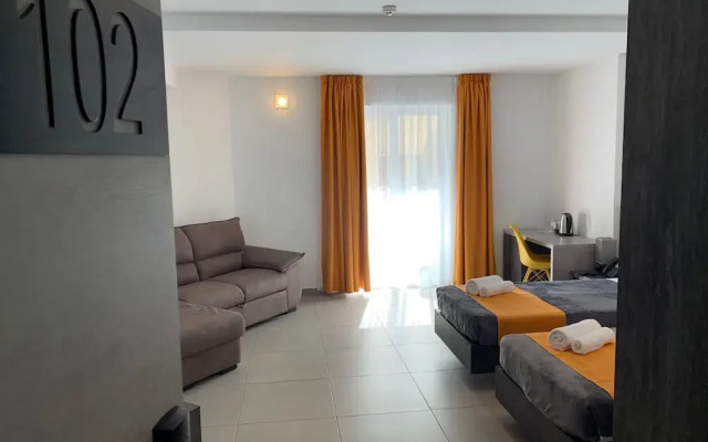 Life Inn Suites