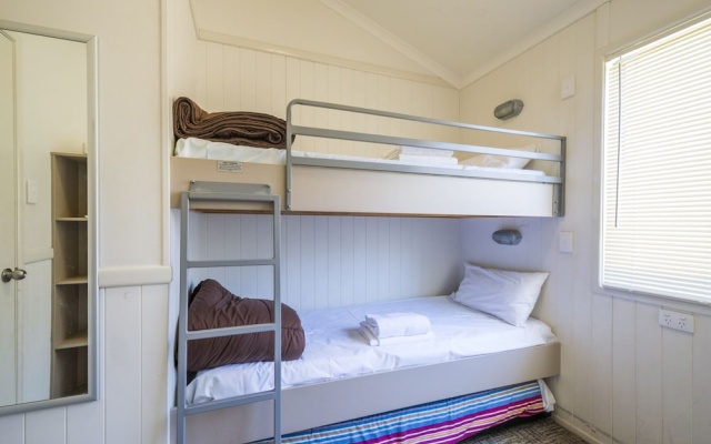Yamba Waters Holiday Park – Guest Rooms – Yamba
