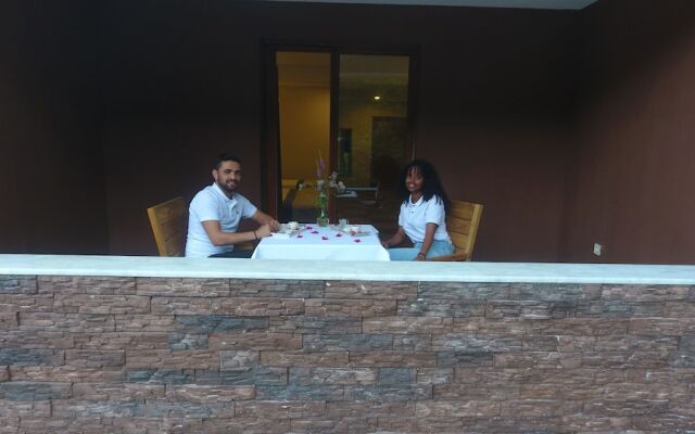 Feel & Live Hotel Villas Restaurant