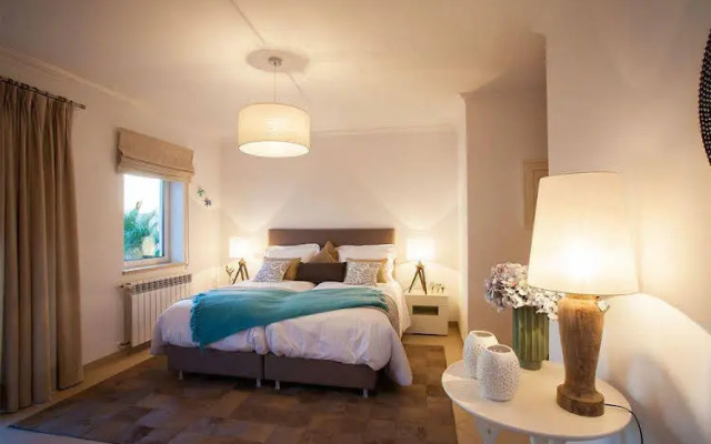 Praia Del Rey Residence