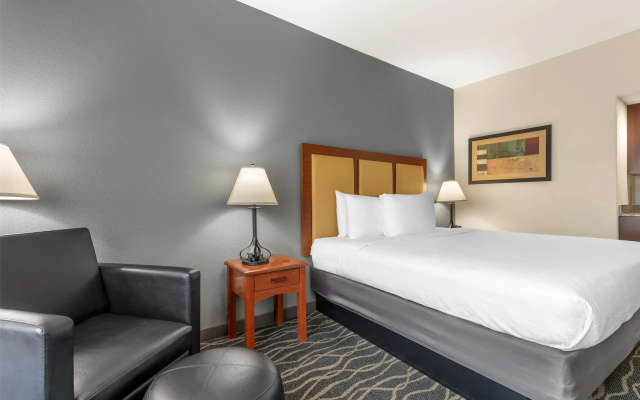 Best Western Plus Waxahachie Inn & Suites