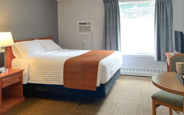 Coast Hinton Hotel