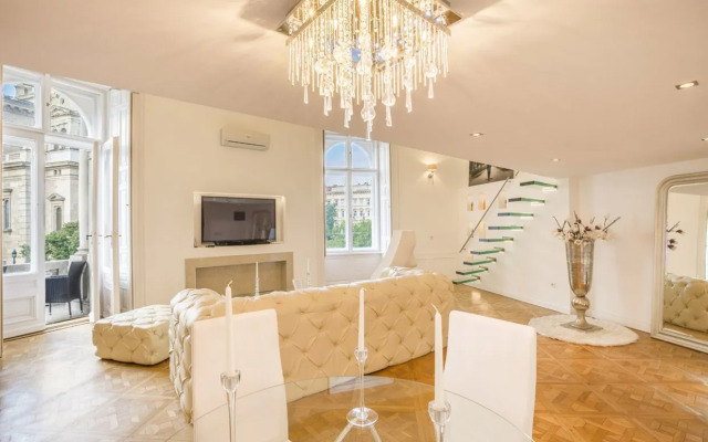 Enzo Capo Luxury Suites