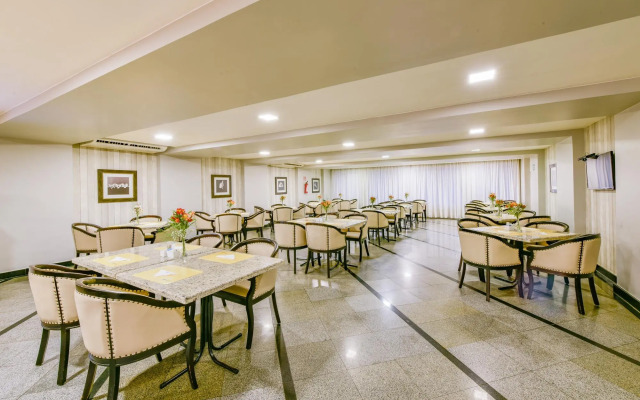 Plaza Inn Augustus