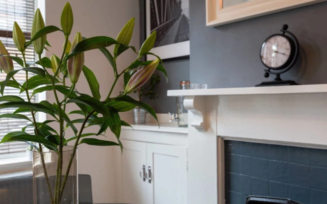 Ashton House, Luton - inhabit short stays