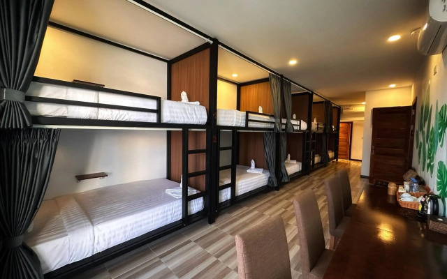 Monsoon Boutique Hotel