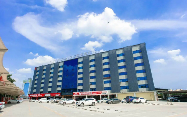 Lavande Hotels Shenzhen Pingshan High Speed Railway Station