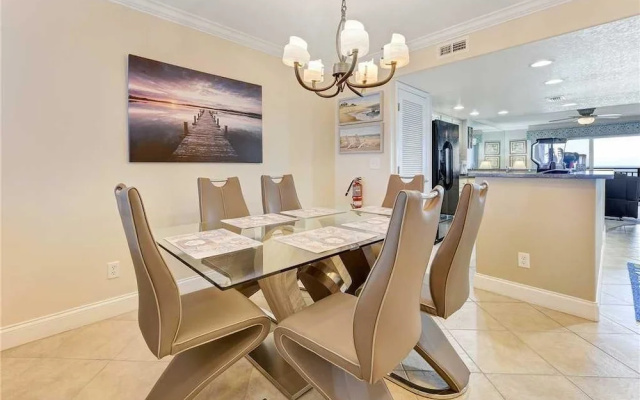 Windjammer 214 - Two Bedroom Condo