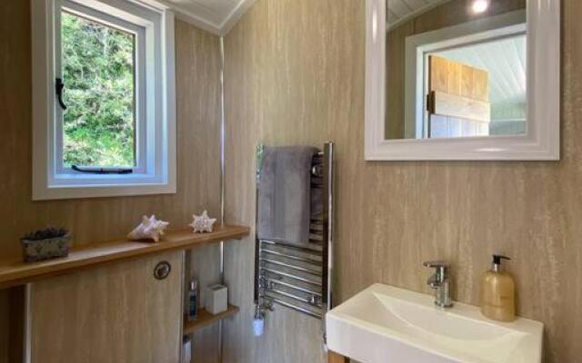 Little Idyll shepherds hut