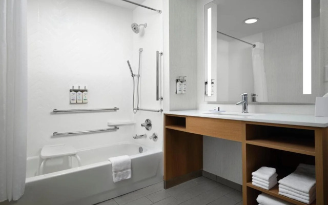 Holiday Inn Cincinnati Liberty Way by IHG