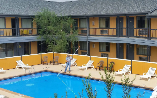The Executive inn & Suites