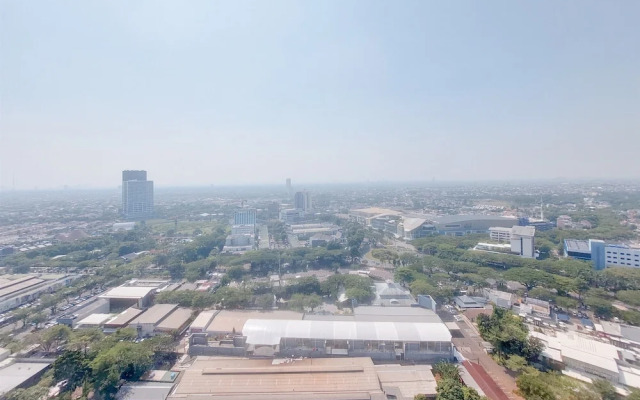 Spacious and Comfort Studio Loft at Kingland Avenue Apartment