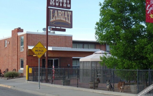 Lariat Motel