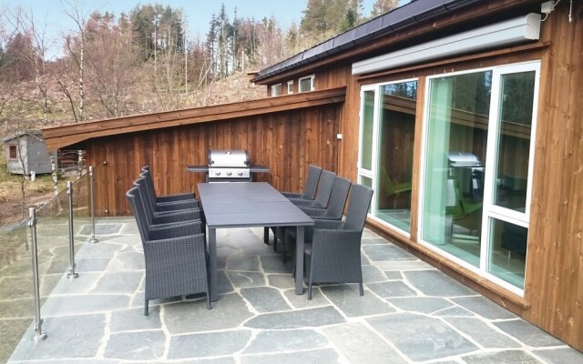 Nice Home in Farsund With 4 Bedrooms
