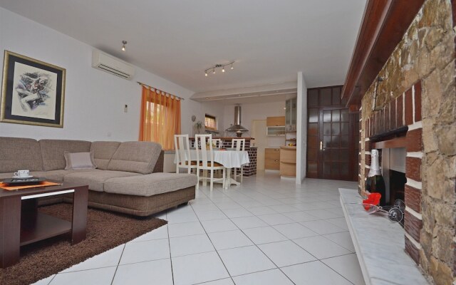 Apartment Tonkica