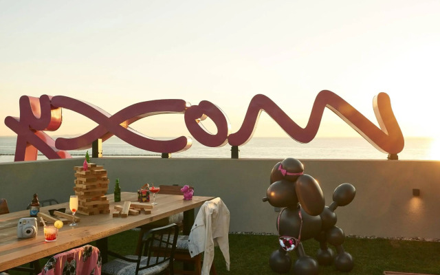Moxy Patra Marina