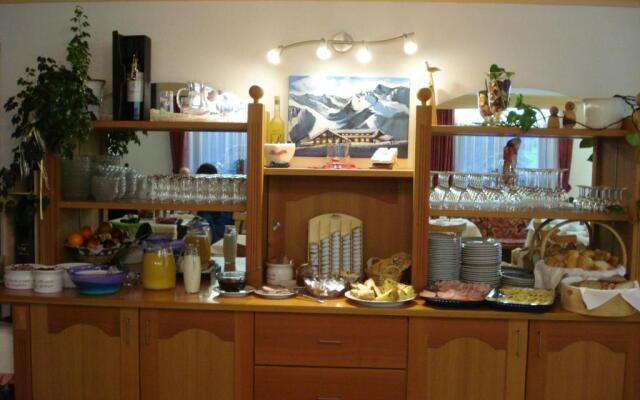Hotel Alpenfriede