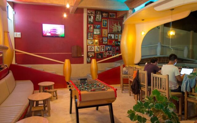 Le Divine Comedie Beach Resort