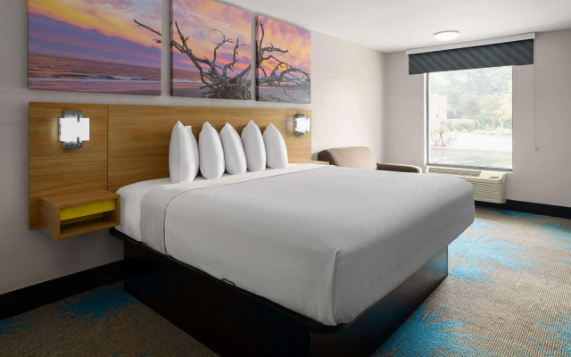 Days Inn by Wyndham Ladson Summerville Charleston